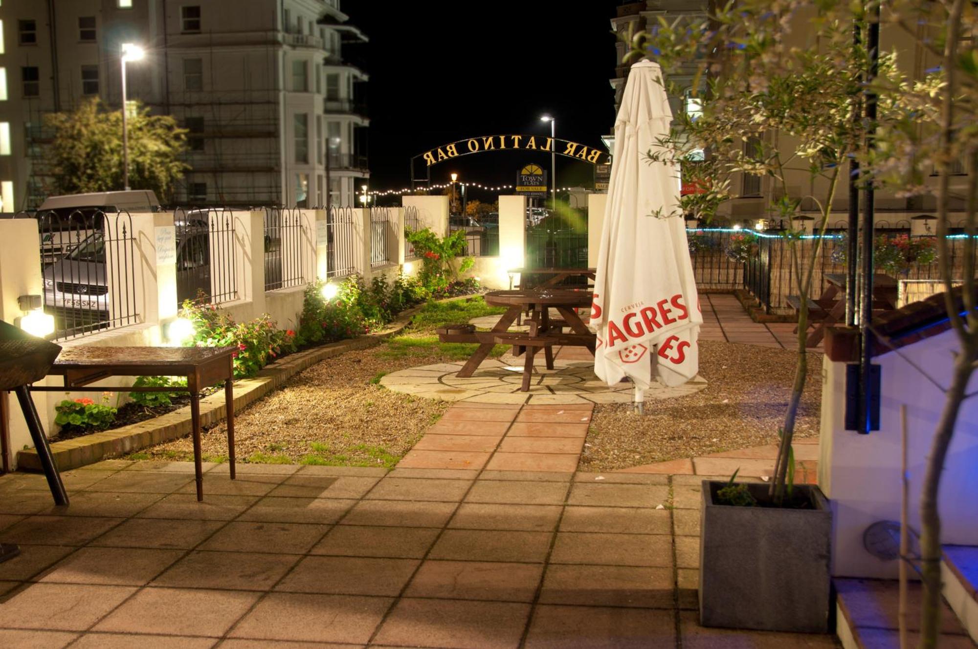 Vernon Guesthouse Истбурн Экстерьер фото