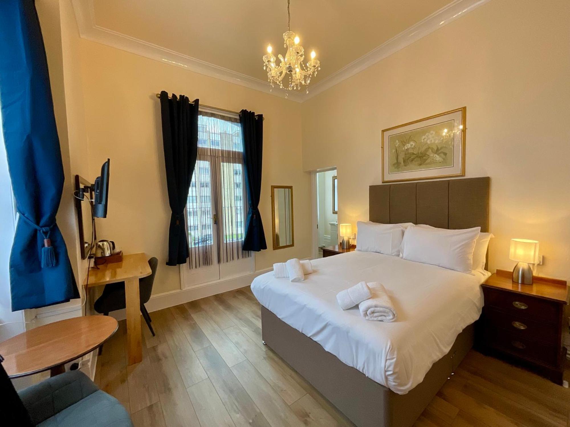 Vernon Guesthouse Истбурн Экстерьер фото