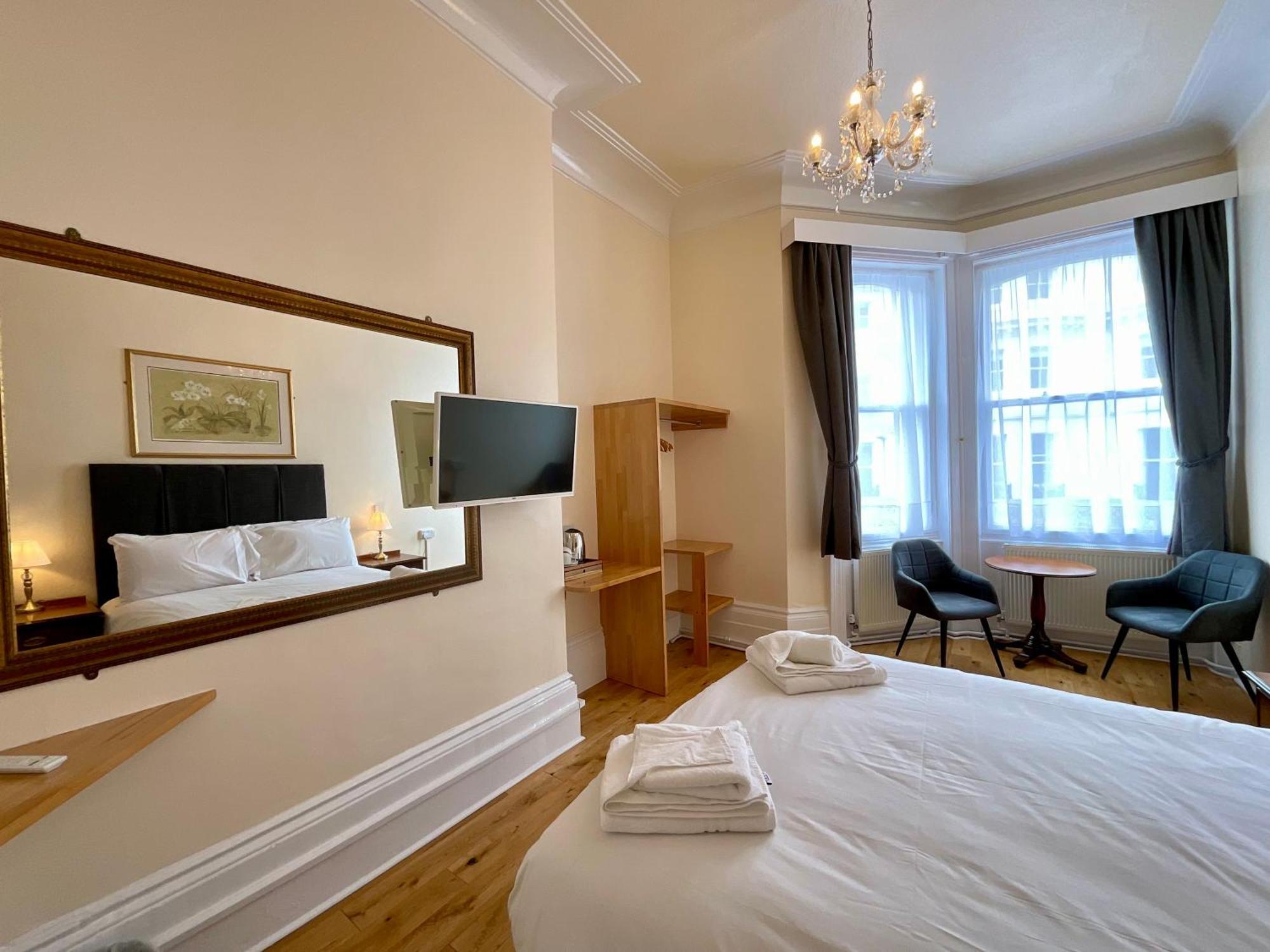 Vernon Guesthouse Истбурн Экстерьер фото